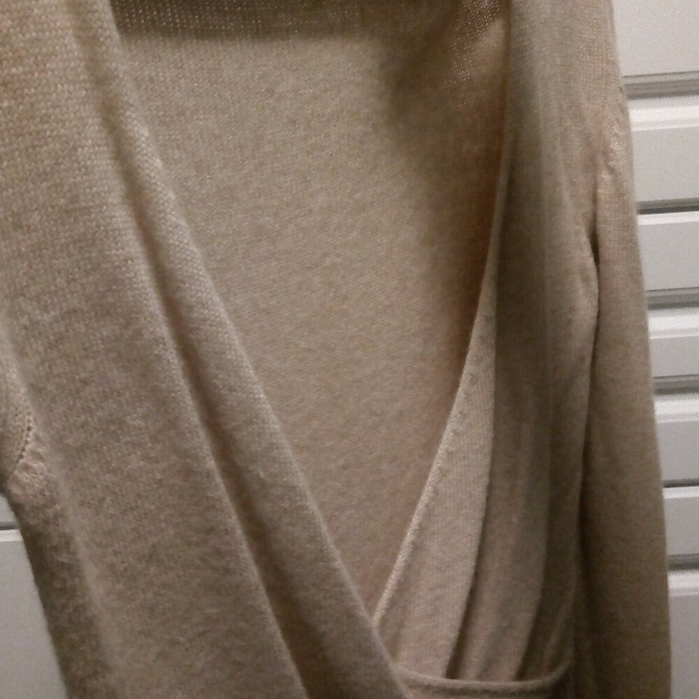 Italian Designer Sweater - Picture 4 of 5